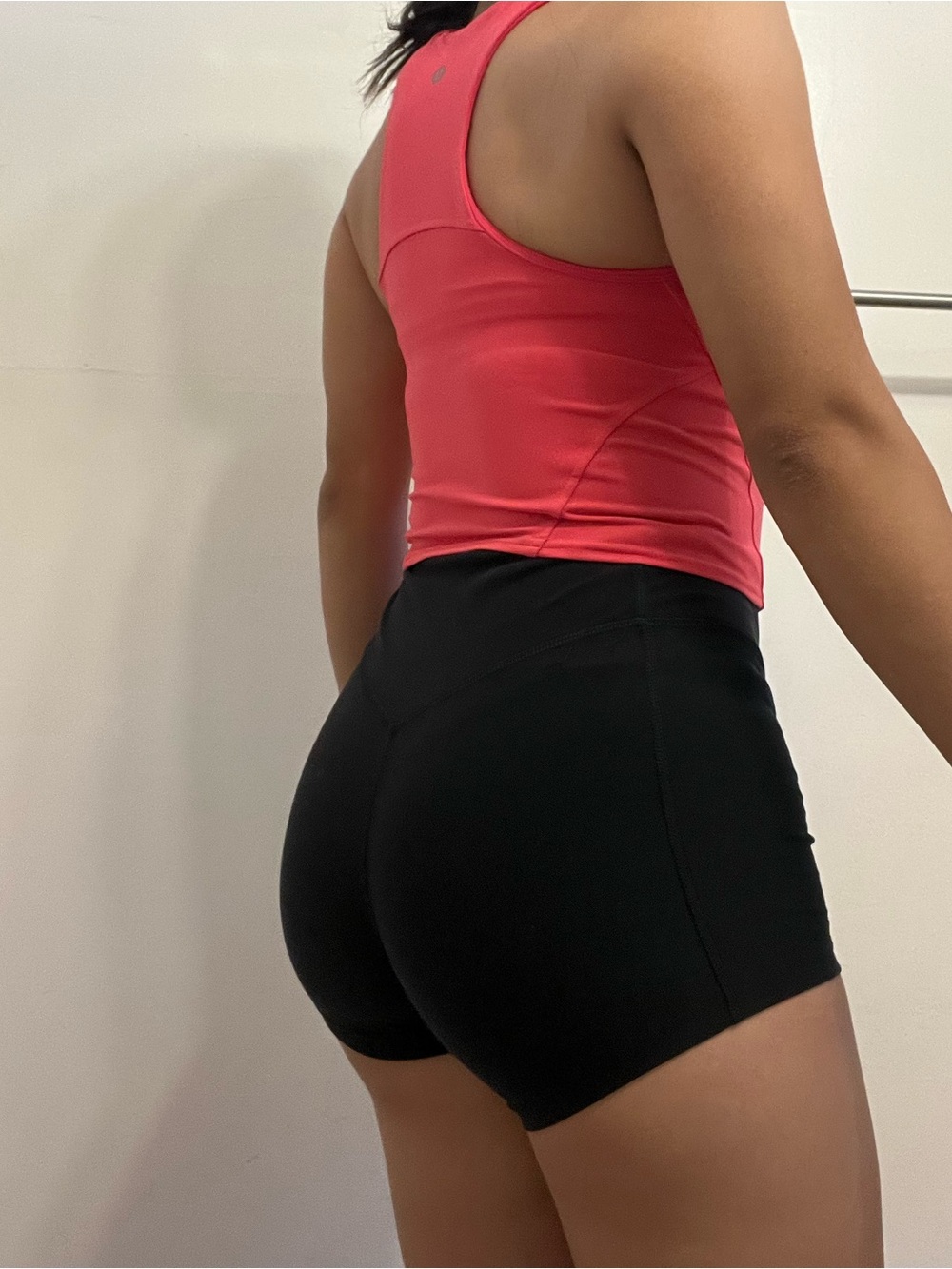 AG26 Lululemon Top - Picture 2 of 6